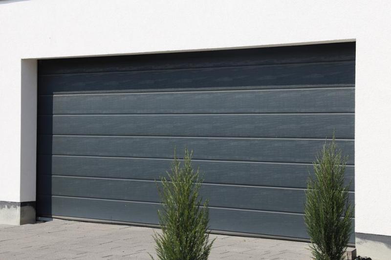 Portes de garage : quel mod&egrave;le choisir pour votre maison ?