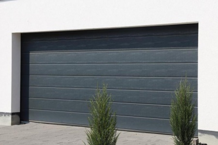 Portes de garage : quel mod&egrave;le choisir pour votre maison ?